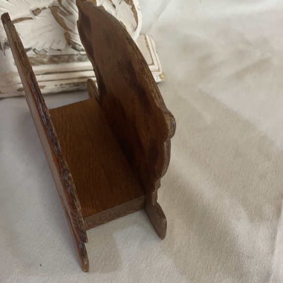 Vintage Wooden Carved Pig Napkin Holder - Picture 5 of 9